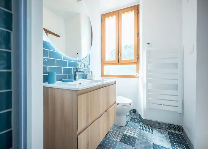 Et Table D'hotes - Les Jardins De La Longagne 住宿加早餐酒店 3*