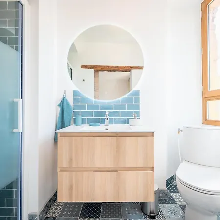 Bed & Breakfast Et Table D'hotes - Les Jardins De La Longagne