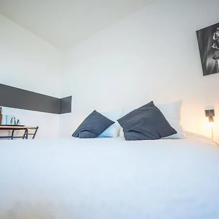 Et Table D'hotes - Les Jardins De La Longagne 3* Saussenac