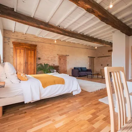 Et Table D'hotes - Les Jardins De La Longagne Bed & Breakfast